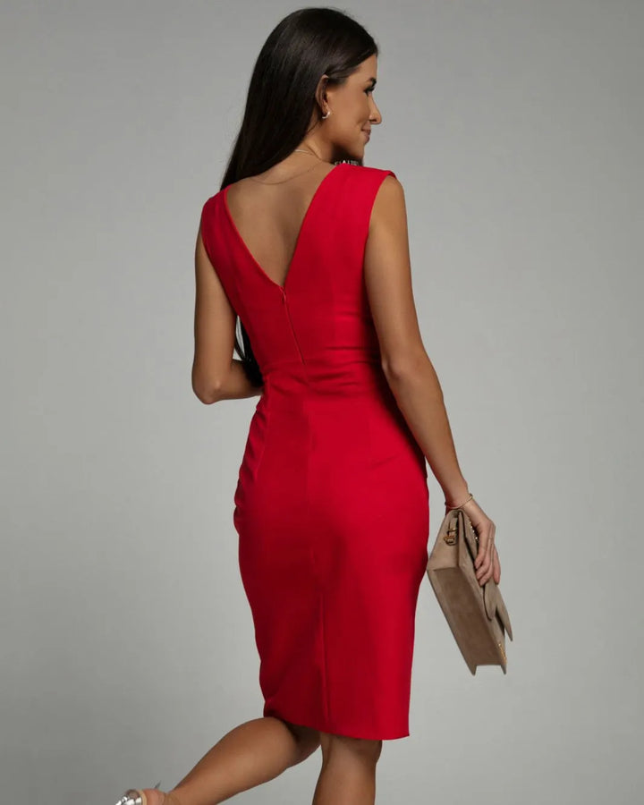 Arielle - Vestido entallado con escote en V y abertura