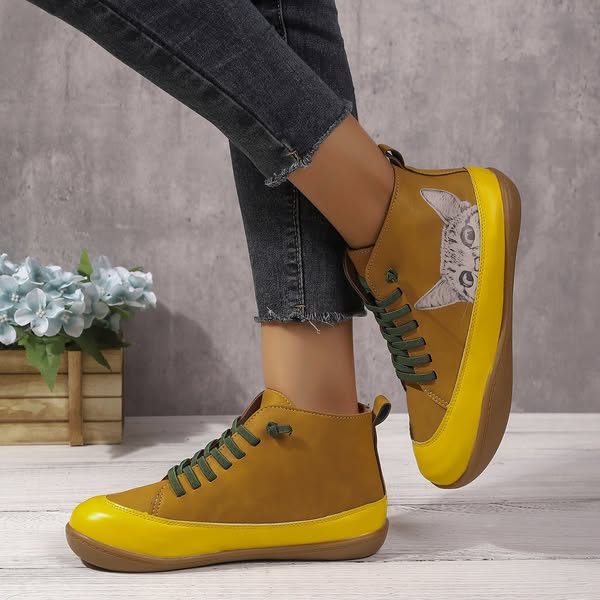 Zorelle - Botines con detalle de gato