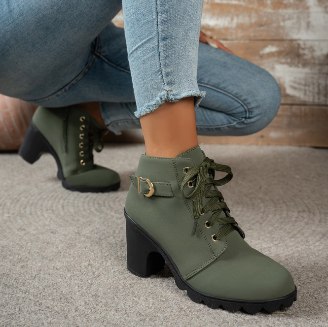Saffie - Tacones de punta ancha