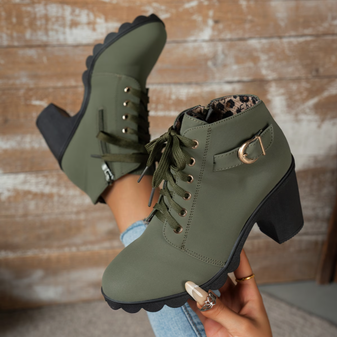Saffie - Tacones de punta ancha