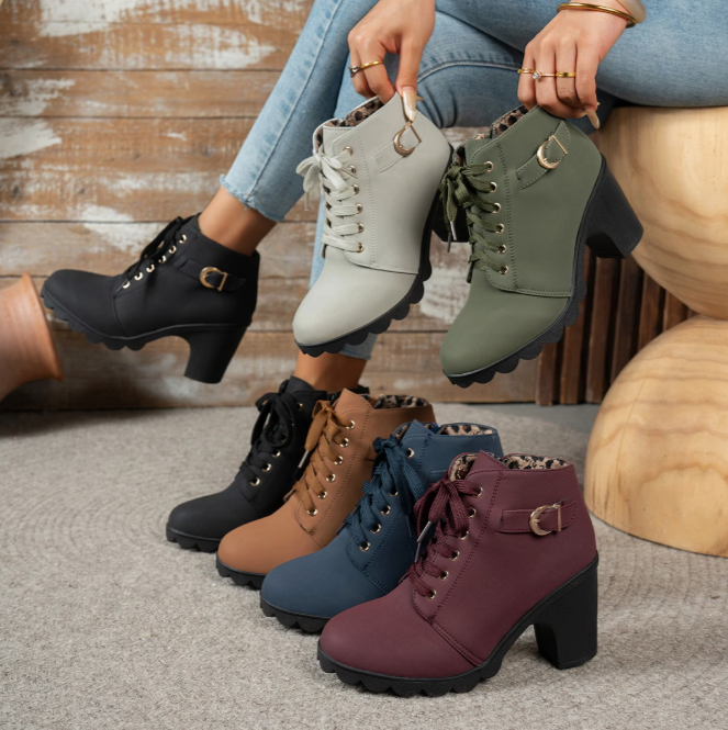 Saffie - Tacones de punta ancha