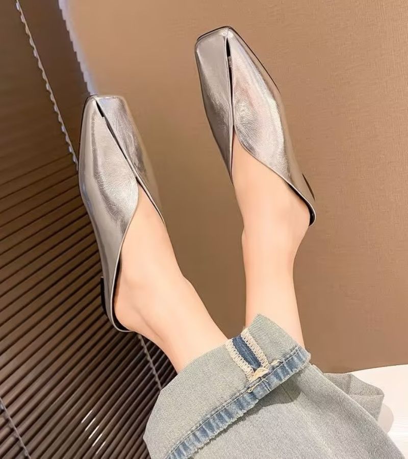 Camellia - Mules premium de punta cuadrada