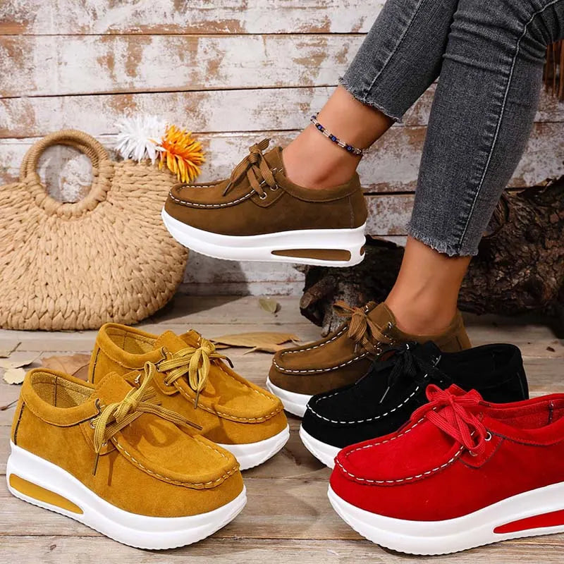 Eirwen - Zapatillas de plataforma acolchadas con cordones
