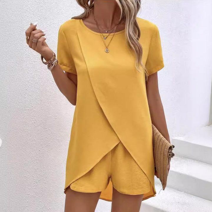 Arabesca - Conjunto loungewear asimétrico con efecto capas
