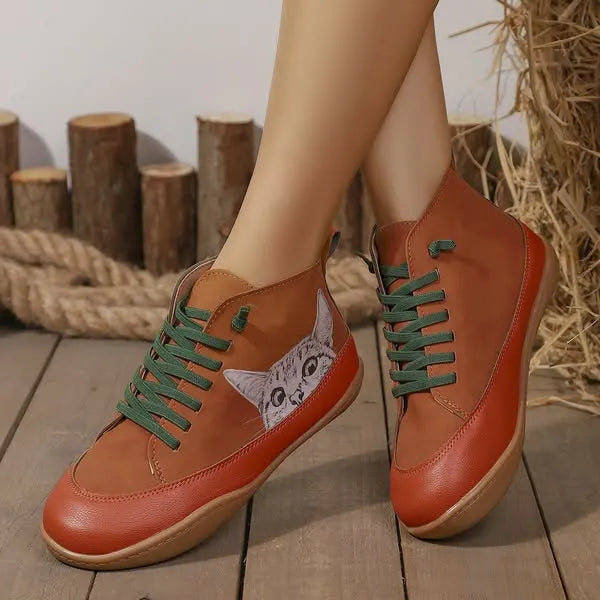 Zorelle - Botines con detalle de gato