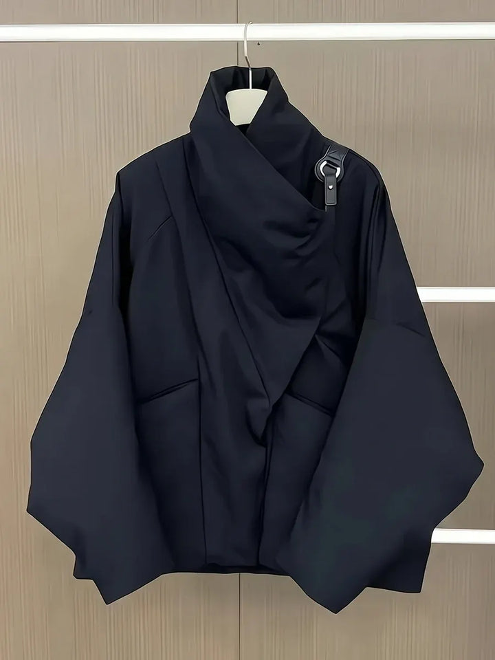 Ismena - Chaqueta acolchada asimétrica con cuello alto