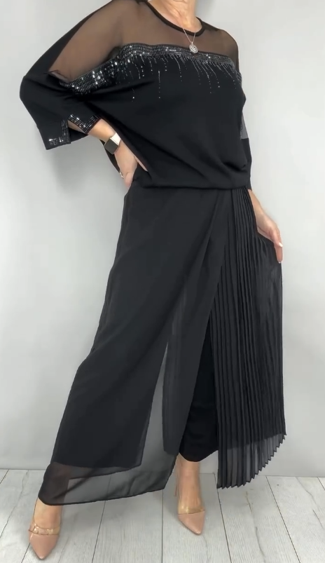 Caia - Conjunto de dos piezas con pantalón con detalles plisados y apliques