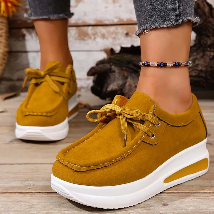 Eirwen - Zapatillas de plataforma acolchadas con cordones
