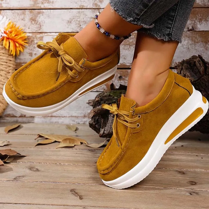Eirwen - Zapatillas de plataforma acolchadas con cordones