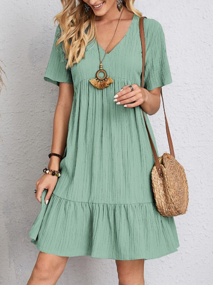 Belinda - Minivestido texturizado con volantes y escote en V