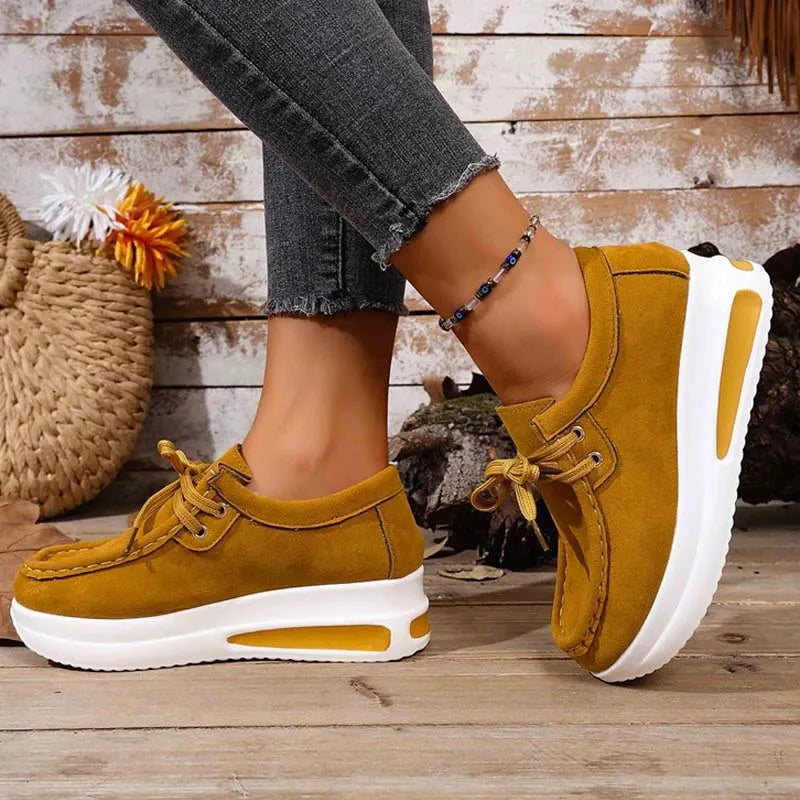 Eirwen - Zapatillas de plataforma acolchadas con cordones