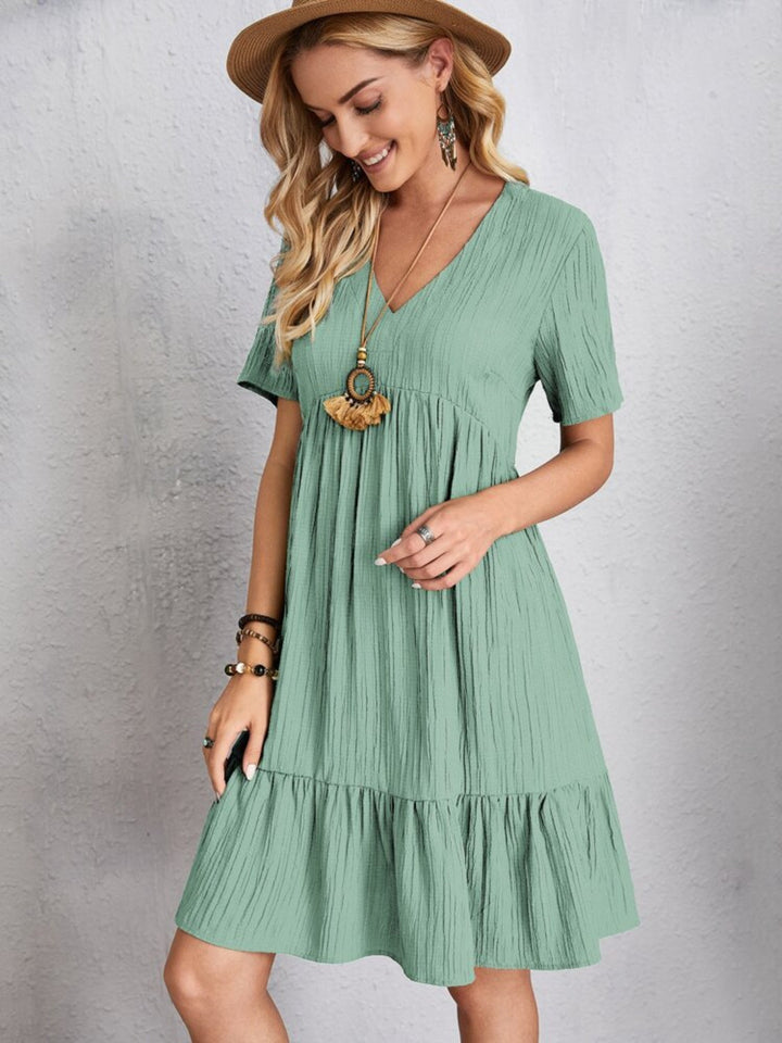 Belinda - Minivestido texturizado con volantes y escote en V