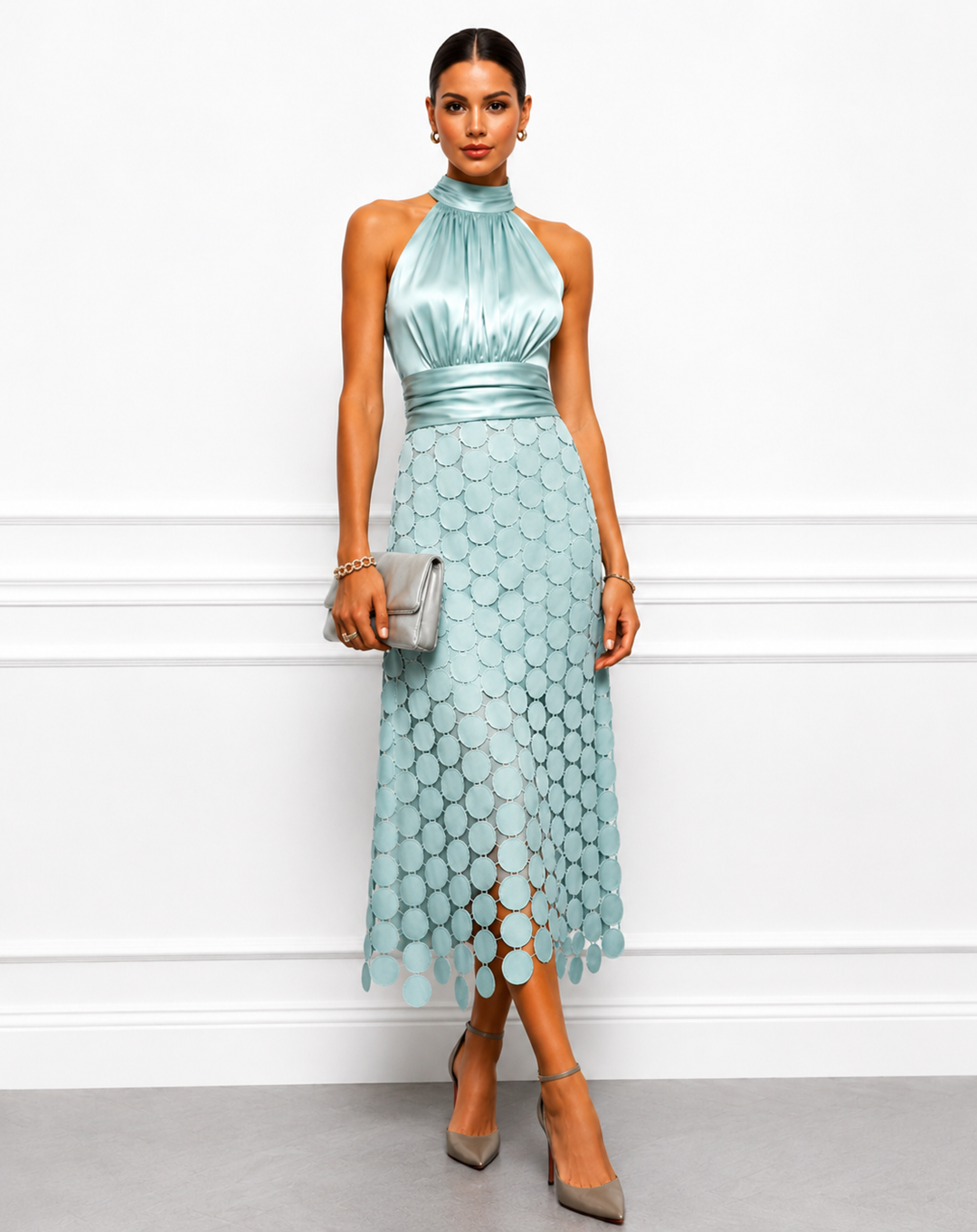 Amabel - Vestido midi con cuello halter de lujo