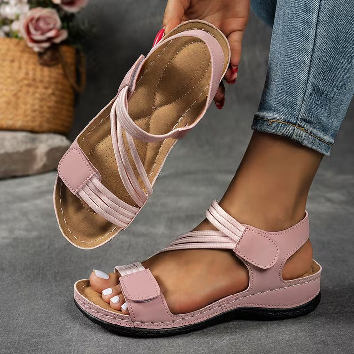 Courtney - Sandalias confort de tiras cruzadas