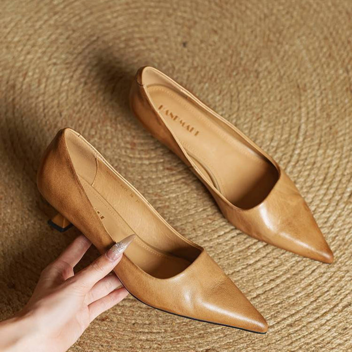 Serelina - Zapato de salón elegante de tacón bajo y punta fina