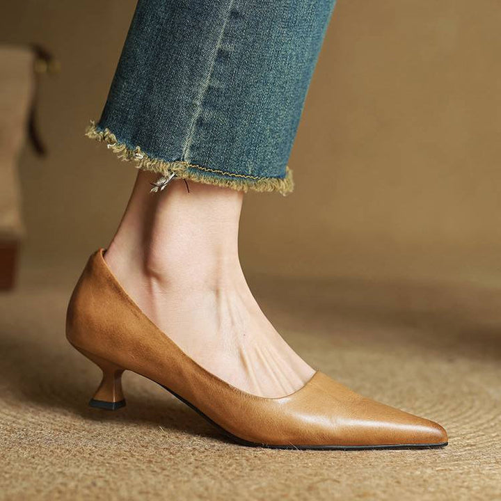 Serelina - Zapato de salón elegante de tacón bajo y punta fina