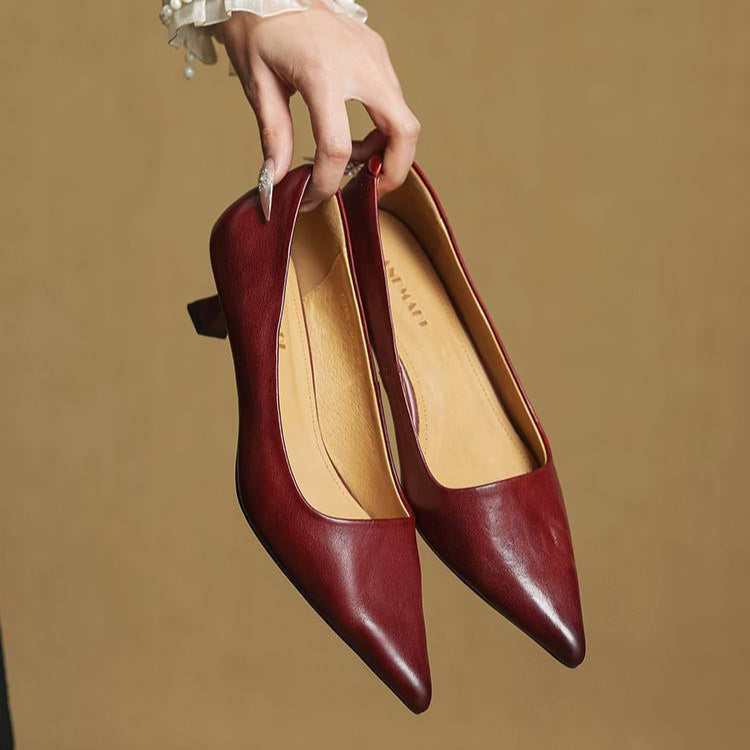 Serelina - Zapato de salón elegante de tacón bajo y punta fina