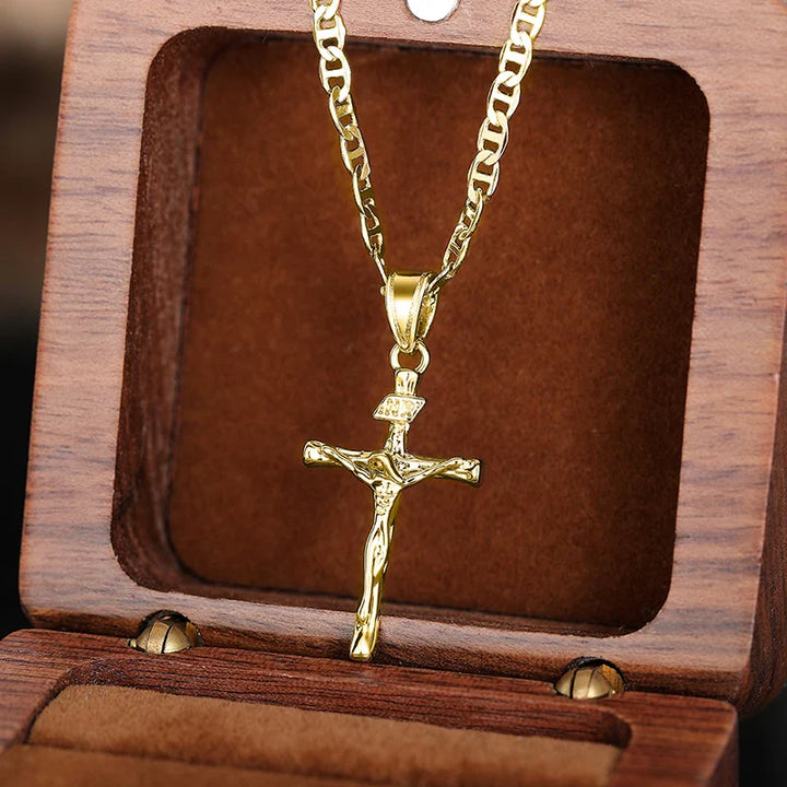 Bayford - Collar con colgante de cruz brillante