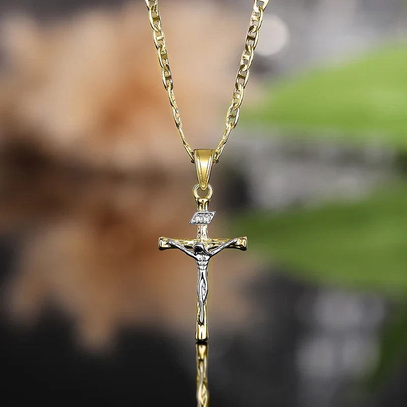 Bayford - Collar con colgante de cruz brillante
