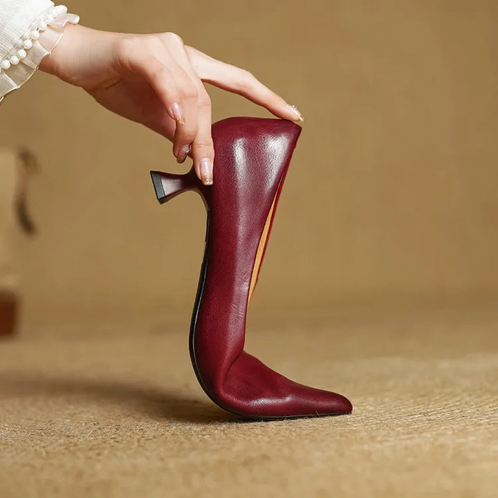 Serelina - Zapato de salón elegante de tacón bajo y punta fina
