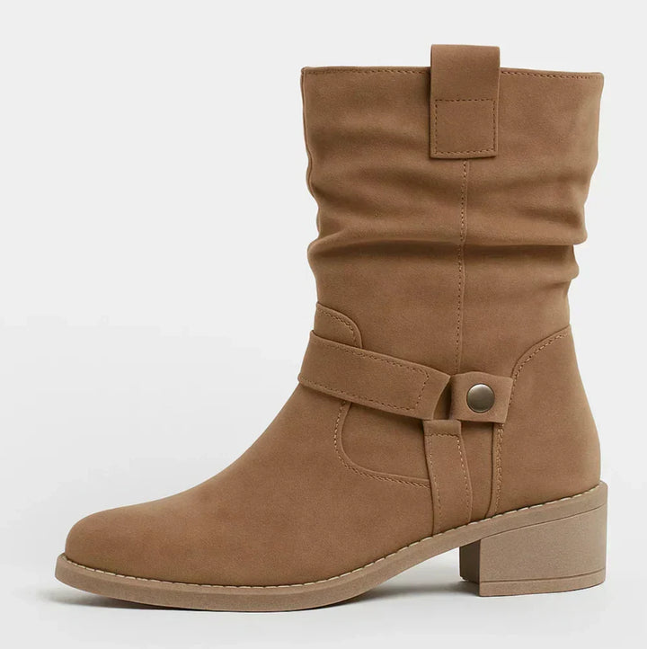 Calluna - Botas de media caña con tacón de bloque y textura suave