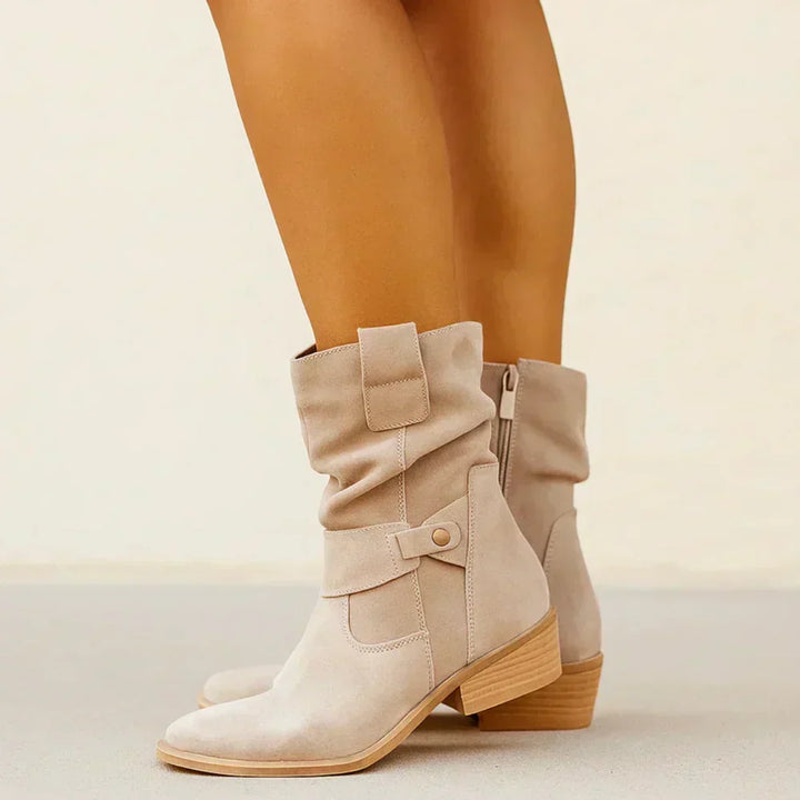 Calluna - Botas de media caña con tacón de bloque y textura suave