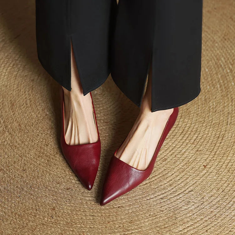 Serelina - Zapato de salón elegante de tacón bajo y punta fina