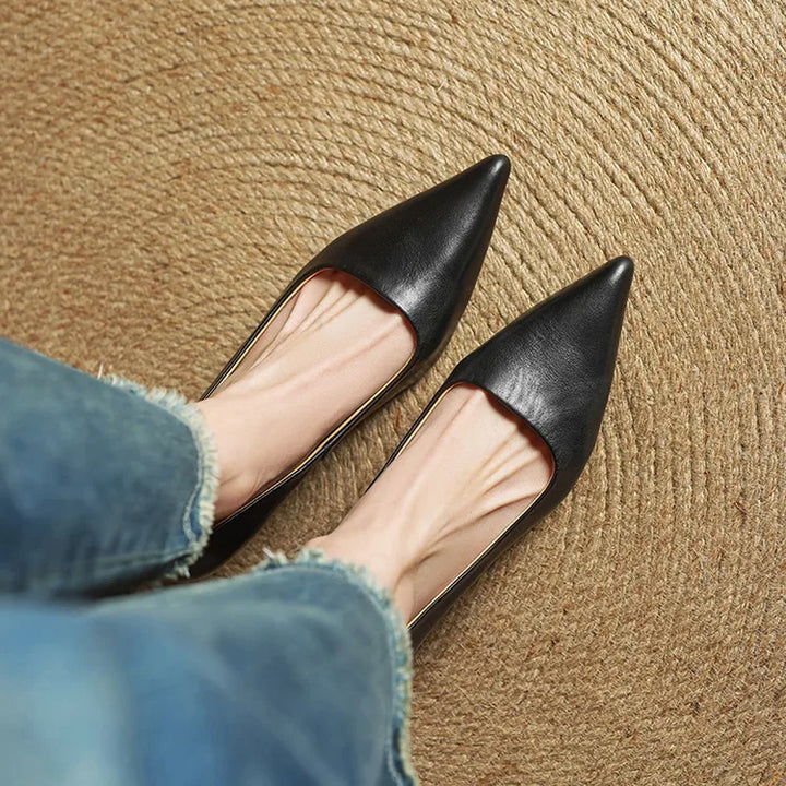 Serelina - Zapato de salón elegante de tacón bajo y punta fina