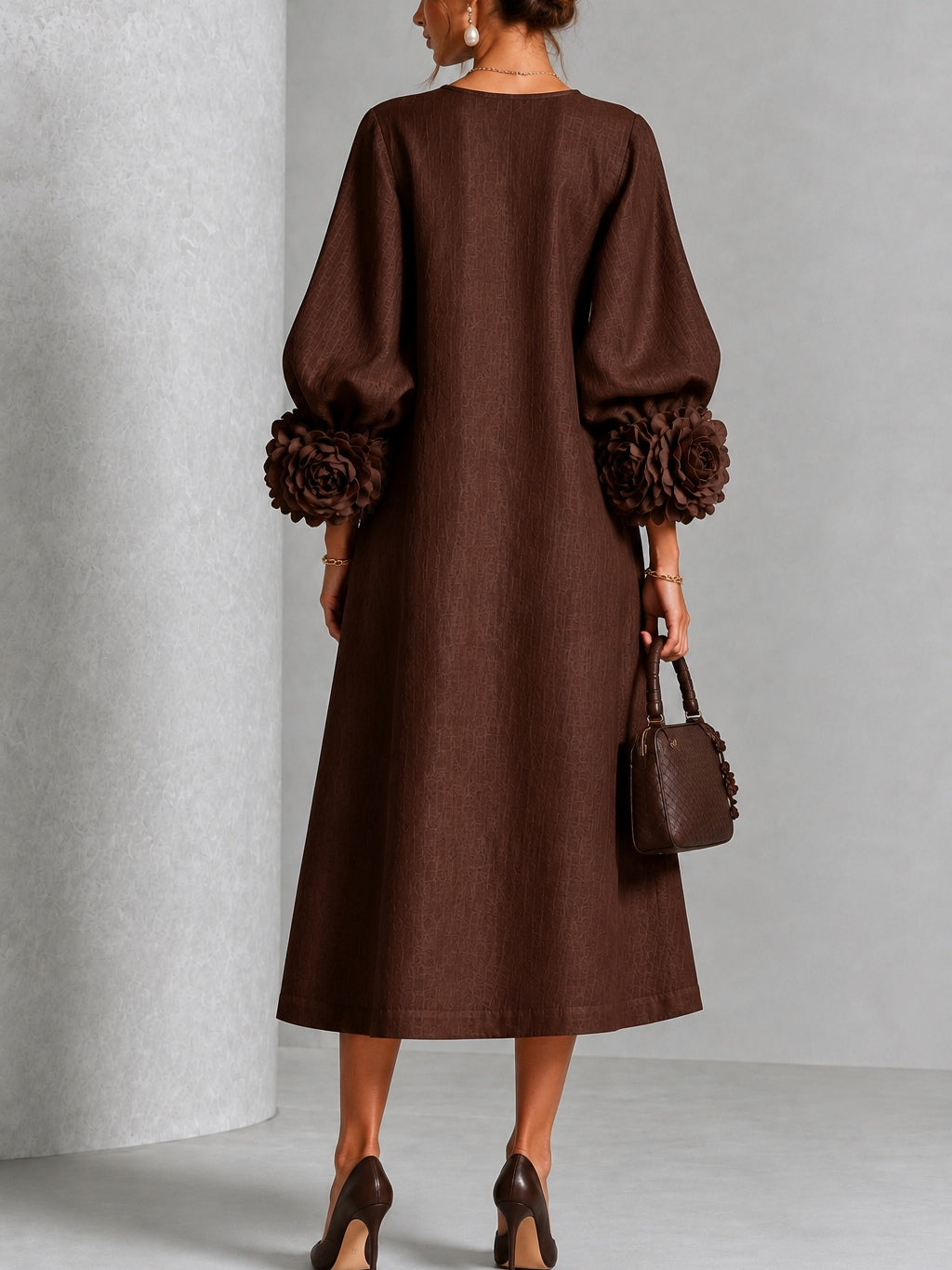 Estelora - Vestido midi floral escultural