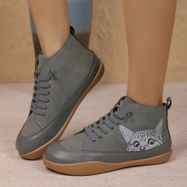 Zorelle - Botines con detalle de gato