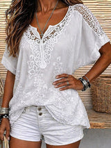 Ember - Blusa de encaje bordado con escote en V