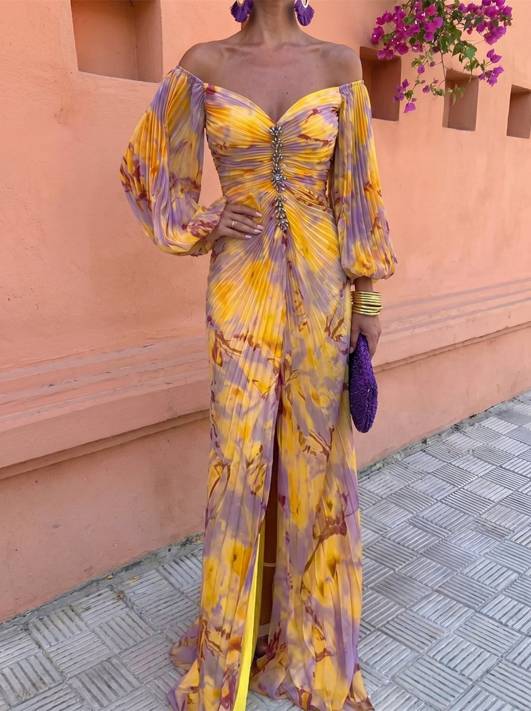Avalora - Vestido largo elegante con estampado floral