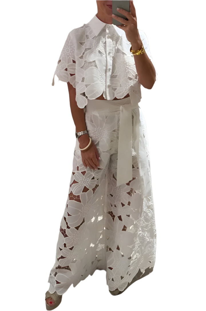 Celessia - Conjunto con blusa de encaje floral y pantalón de pierna ancha
