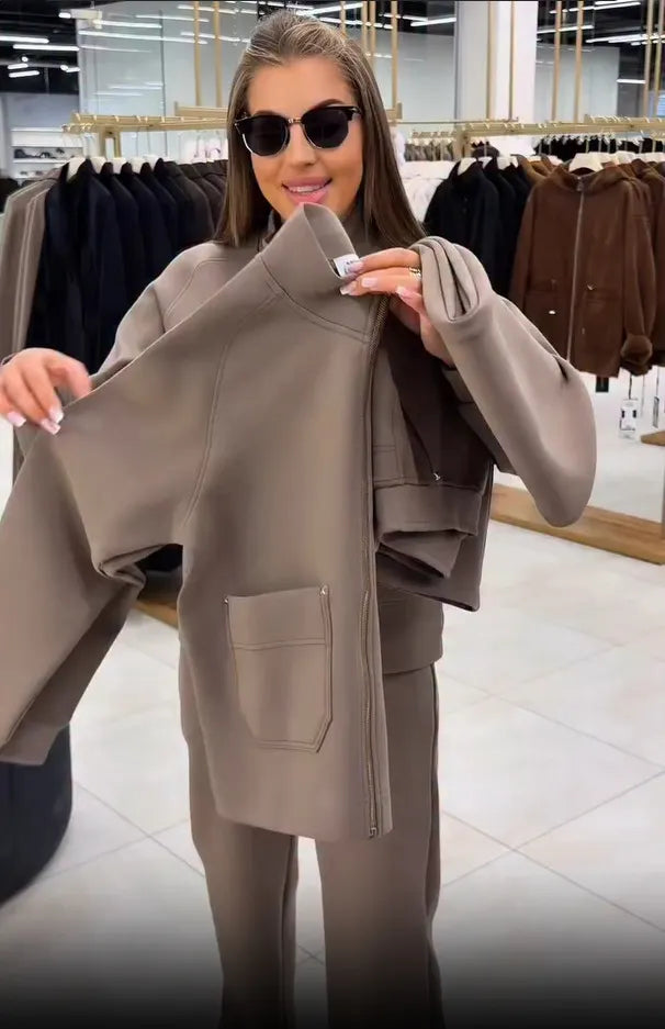 Floranique - Chaqueta corta con cierre delantero y pantalones de pernera ancha