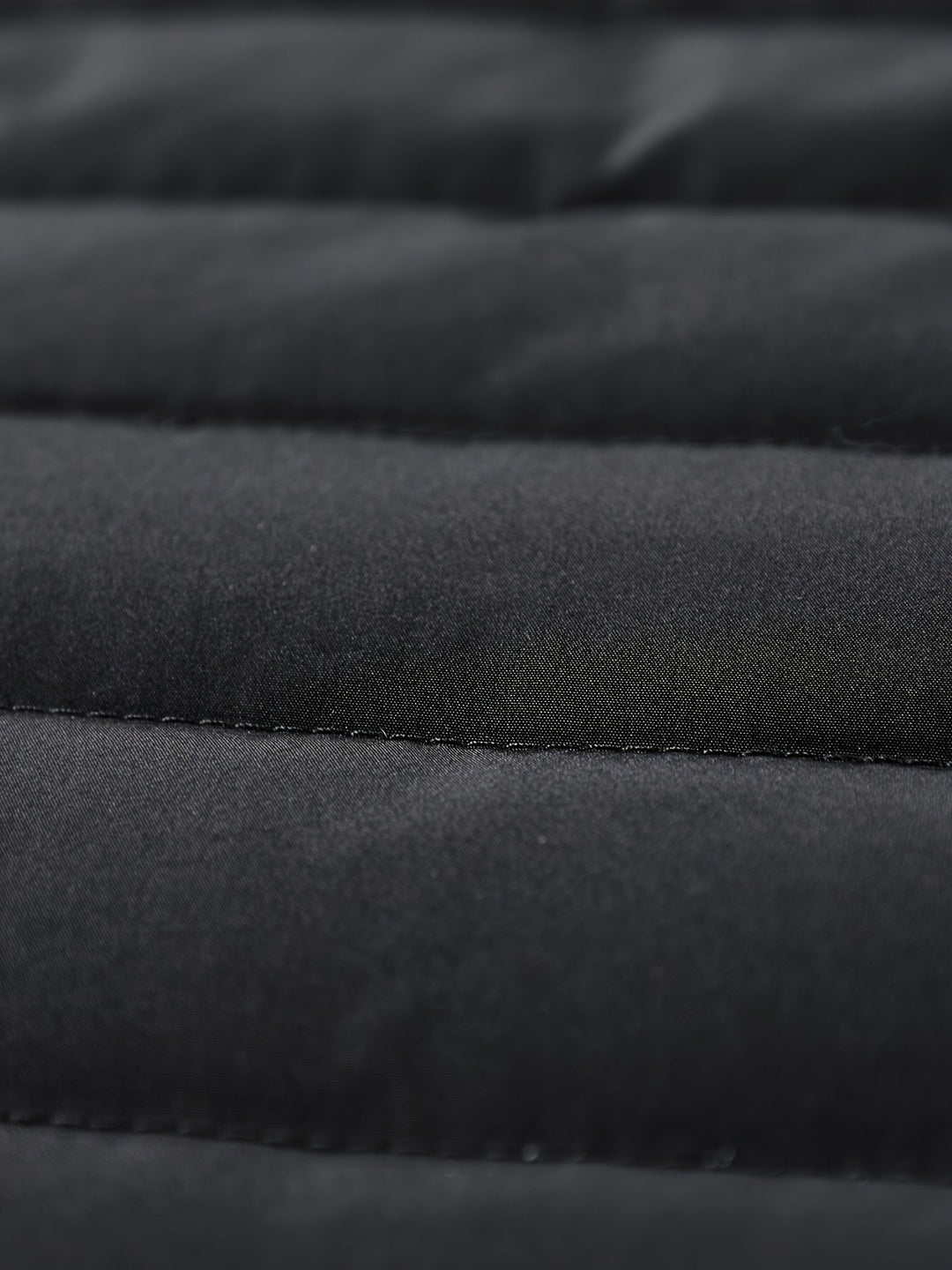 Cael - Chaqueta estructurada de cuello subido