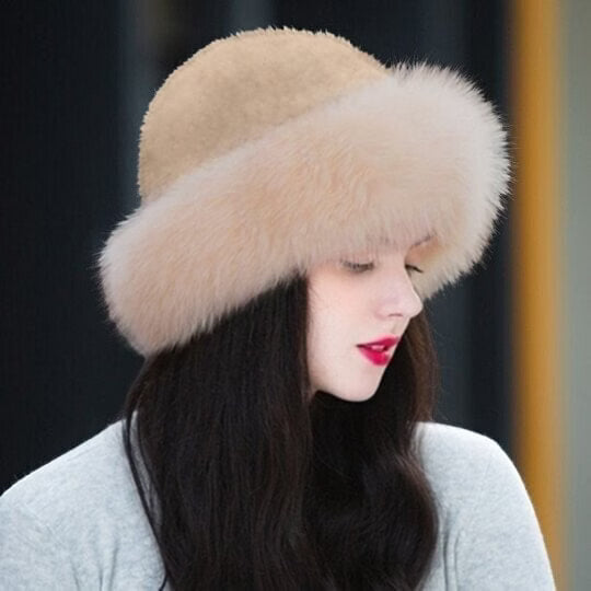 Olwen - Gorra de invierno de pelo sintético efecto peluche