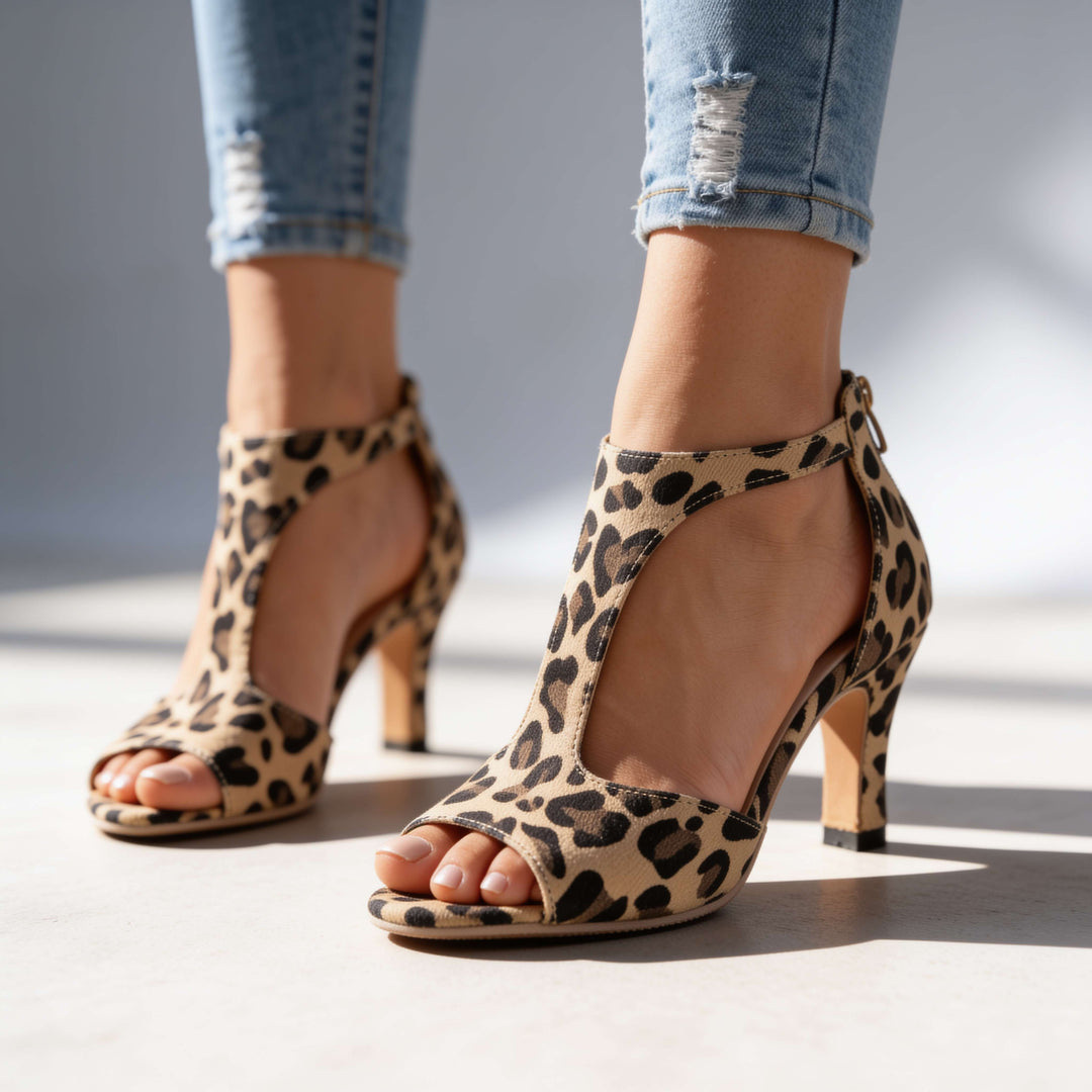 Corabelle - Sandalias de tacón elegantes con tira en T