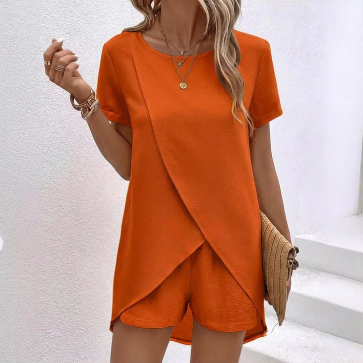 Arabesca - Conjunto loungewear asimétrico con efecto capas